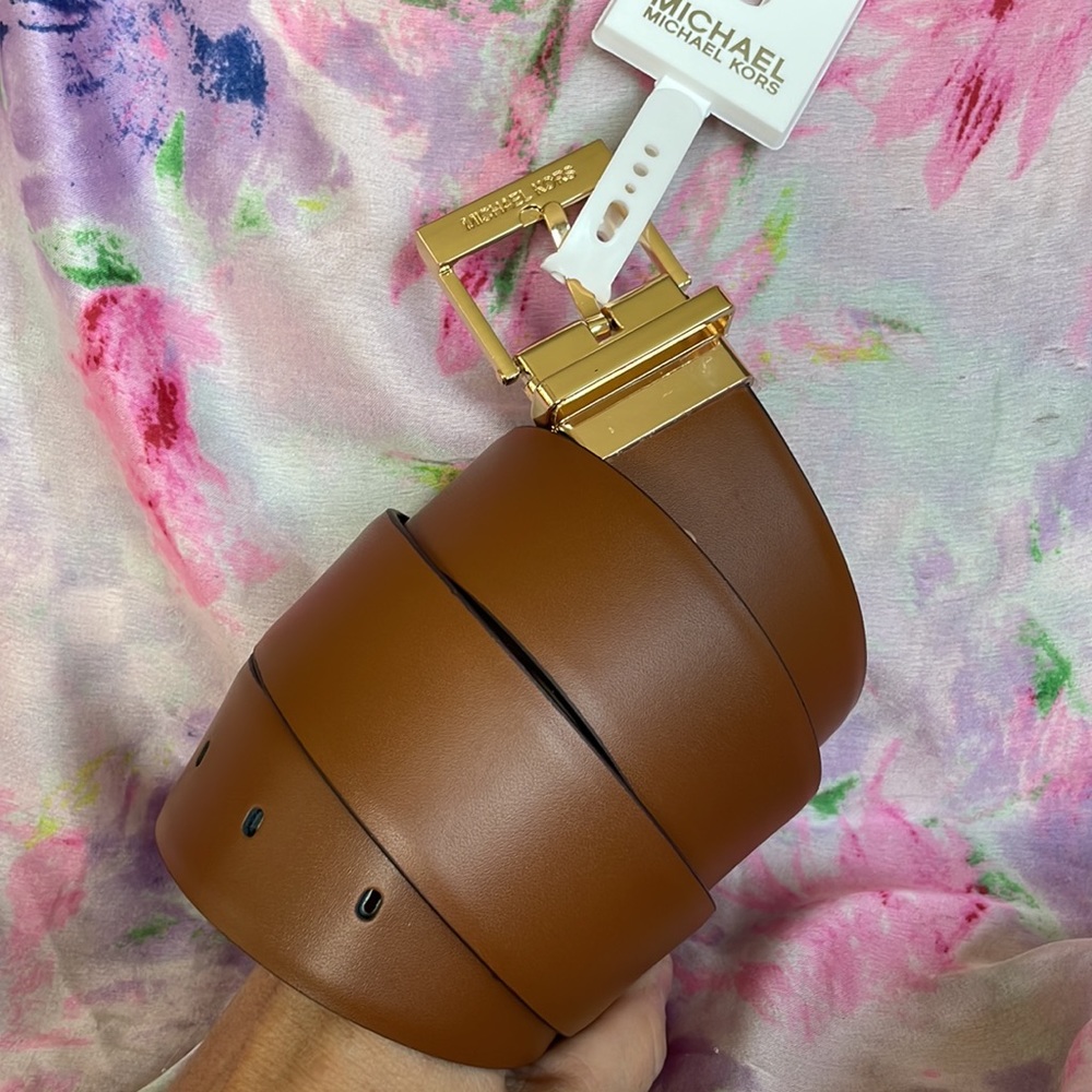 Brand New Michael Kors Genuine Leather Twist Reversible Gold Tone Buckle Belt - Picture 9 of 16